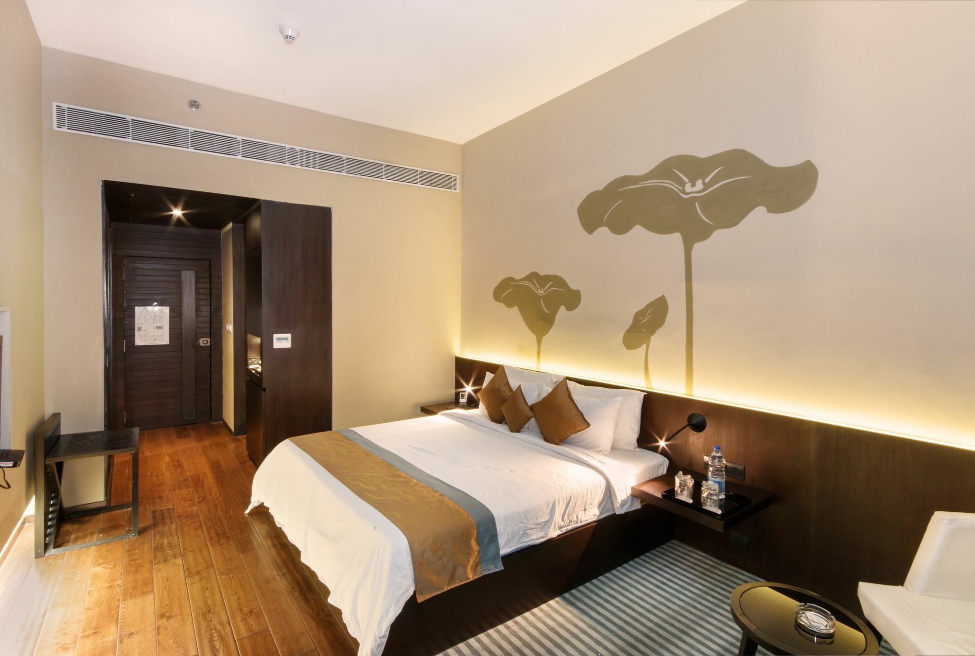 Ecohub 3*